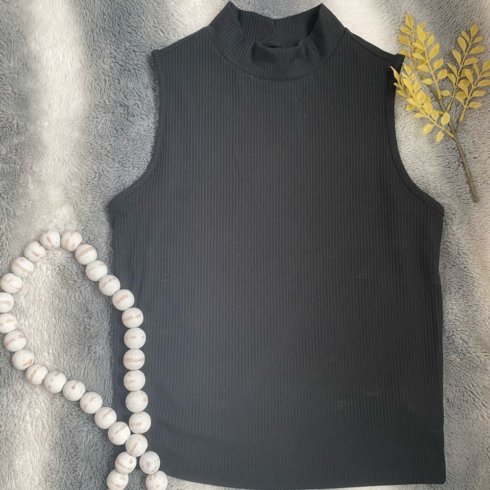 Sleeveless Turtleneck